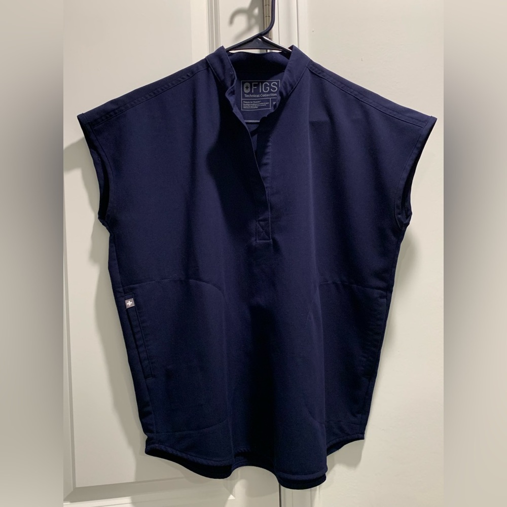 Figs Navy Rafaela Scrup Top XS